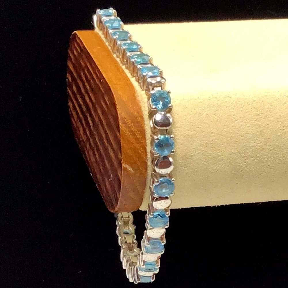 Sterling Silver Blue Topaz Bracelet Vintage Thailand 13.9g Size 7.25